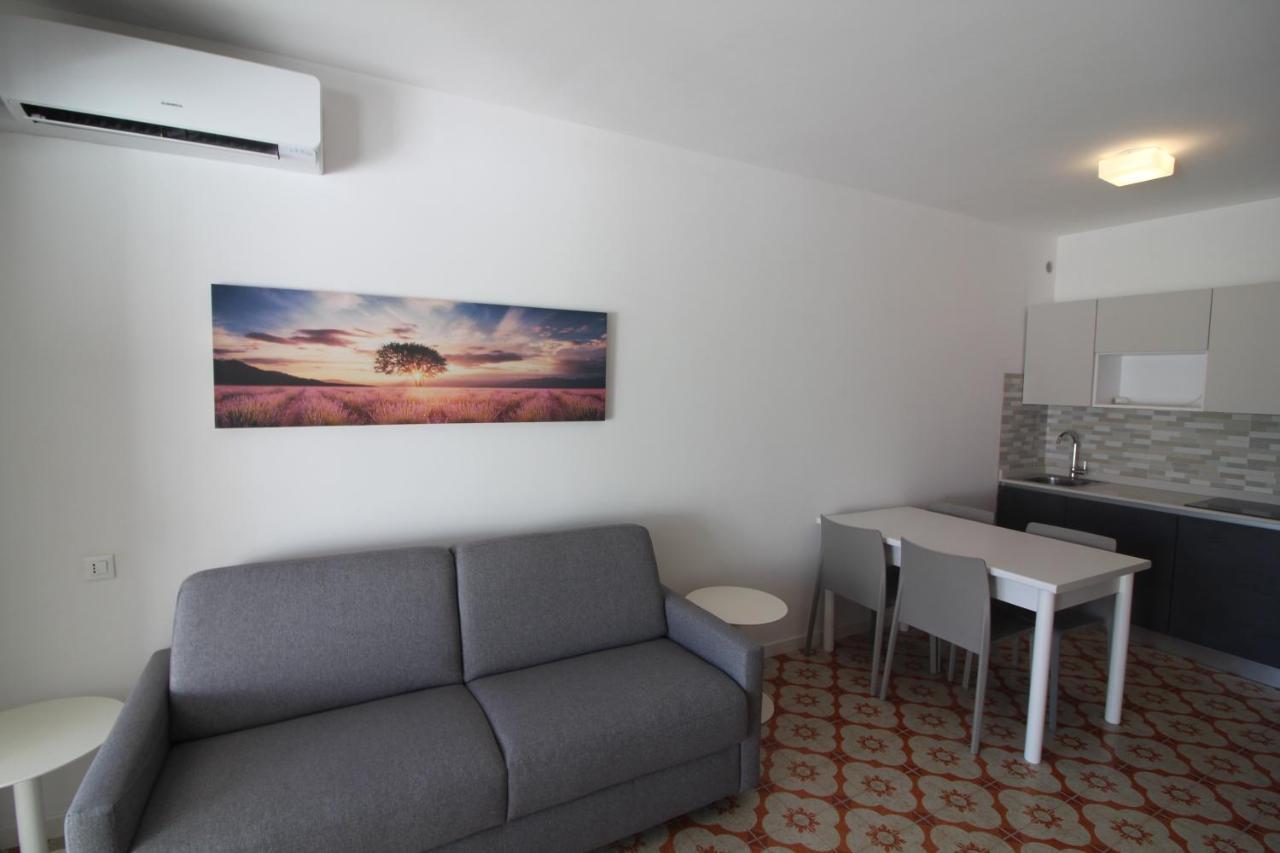 Residence Isvico Lignano Sabbiadoro Buitenkant foto