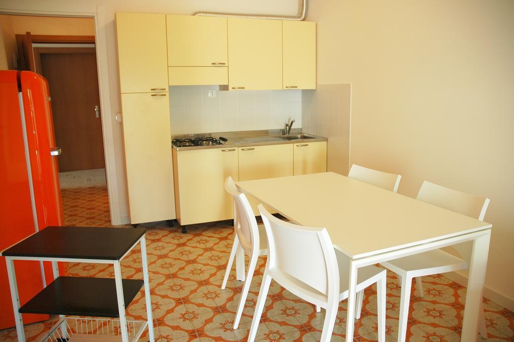 Residence Isvico Lignano Sabbiadoro Kamer foto